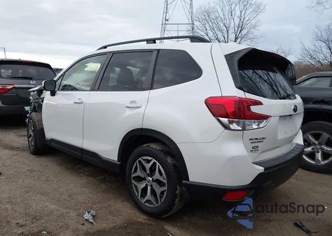 2020 Subaru Forester Premium z USA, uszkodzony, nr VIN JF2SKAJC7LH425143